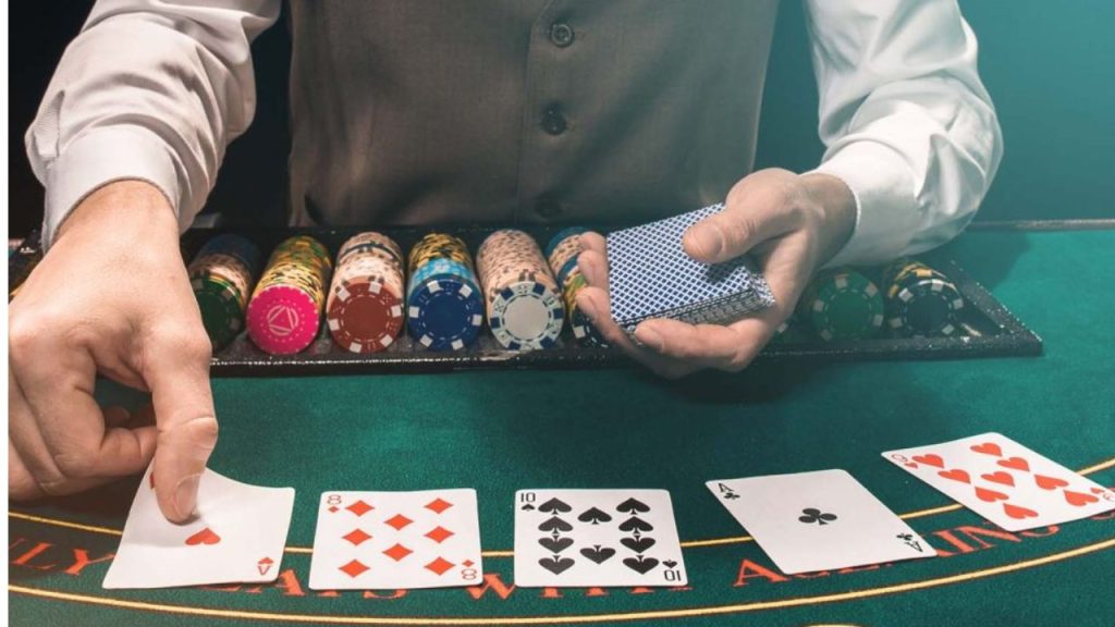 Baccarat or Blackjack: Which Game Should You Play?