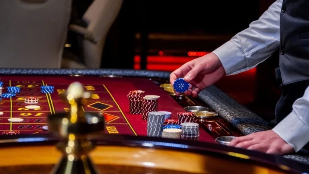 Is It Possible to Bet on Both Black and Red in Roulette?